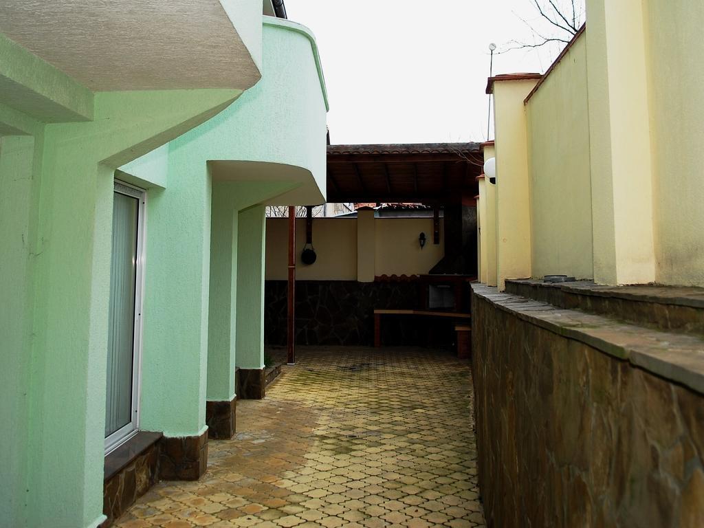Guest House Markovi Ravda Buitenkant foto