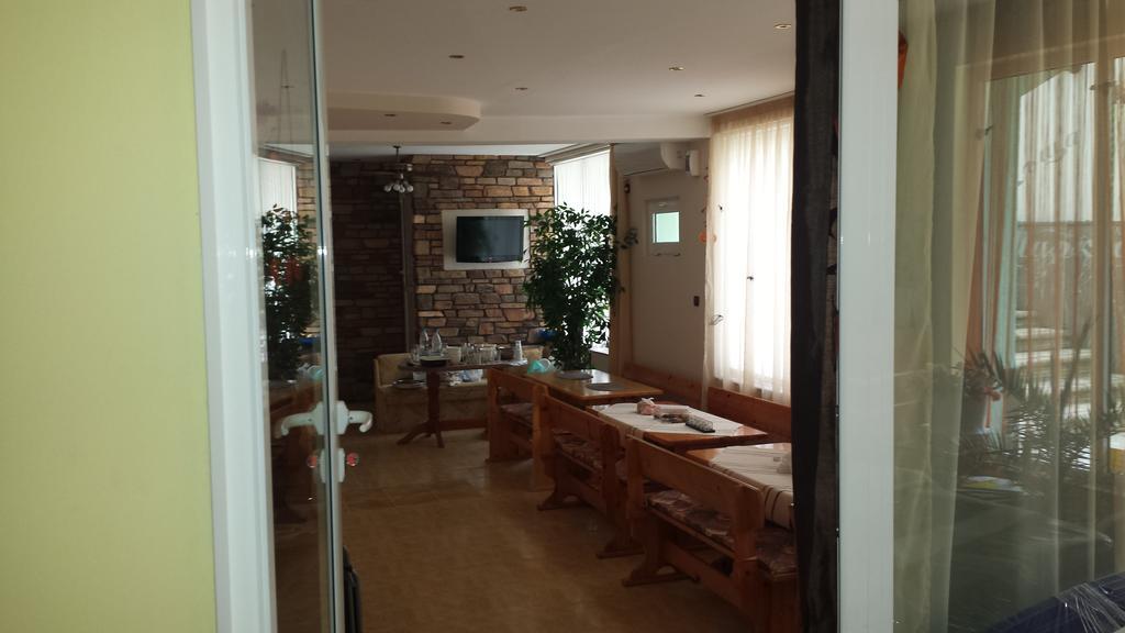 Guest House Markovi Ravda Buitenkant foto